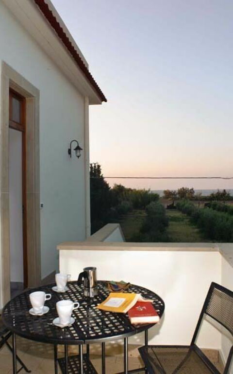 Cicero: Esterni, Giardino