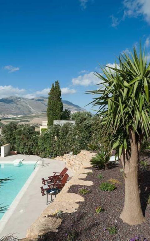 Baglio Maranzano - Titi: Giardino, Piscina