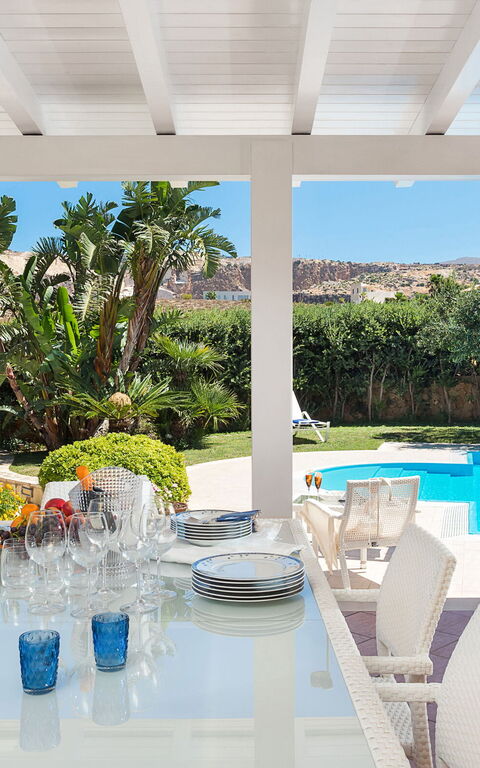 Afrodite: all'aperto, Balcone / Terrazza / Patio, Estate, Giardino, Piscina