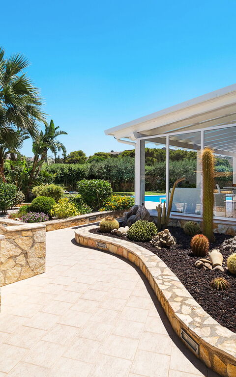 Afrodite: Estate, Giardino