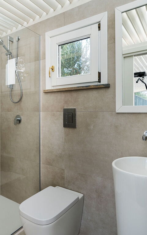 Villa Ager Costa: all'aperto, Esterni