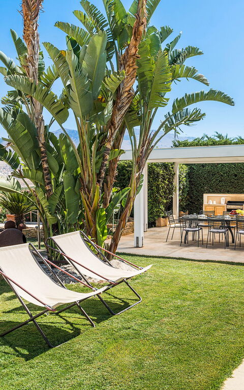 Villa Ager Costa: all'aperto, Esterni