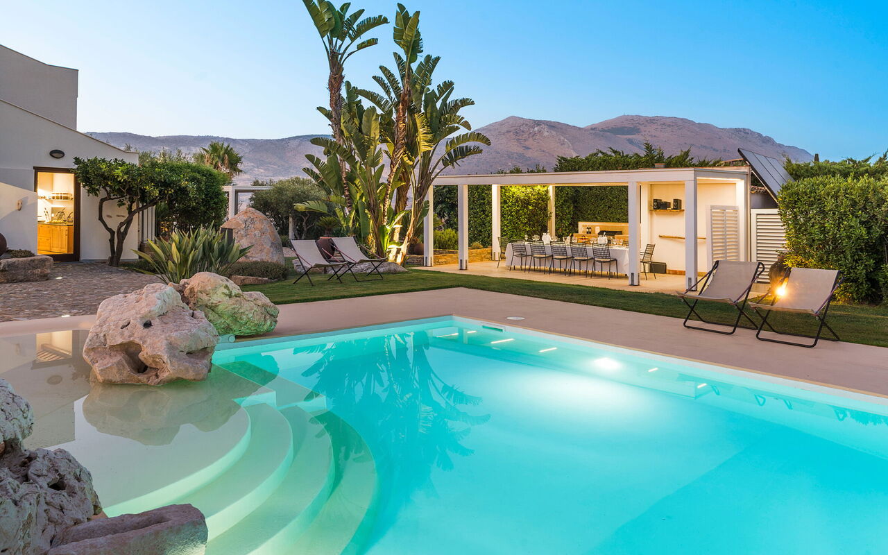 Villa Ager Costa: all'aperto, Esterni, Piscina