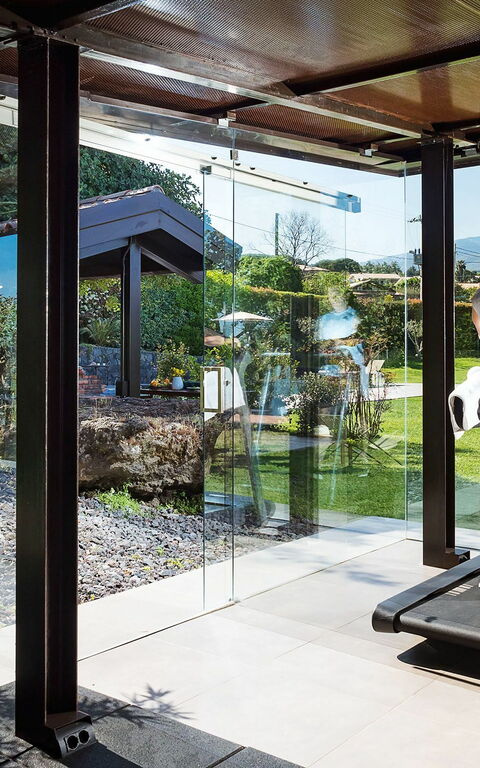 Viagrande: Attività