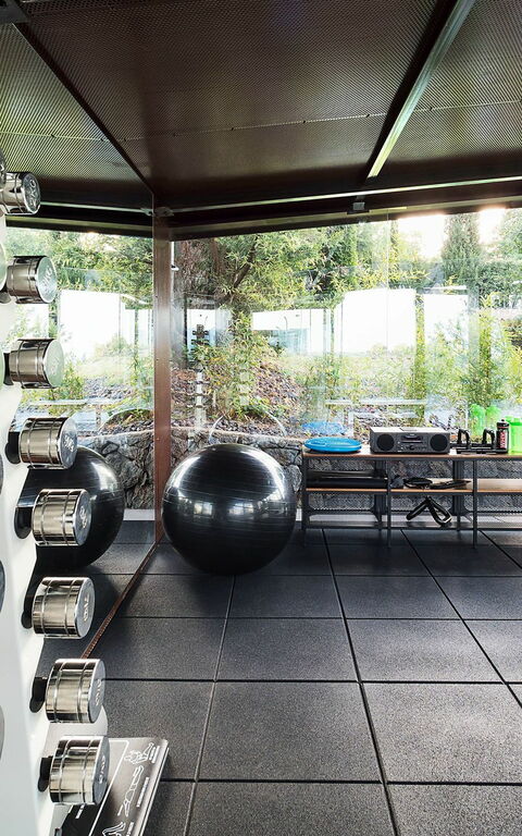 Viagrande: Attività