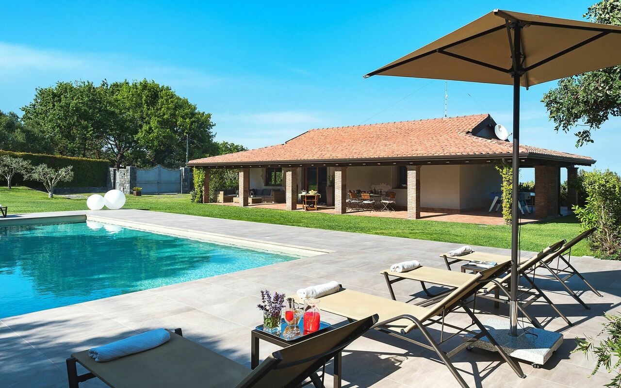 Viagrande: Piscina
