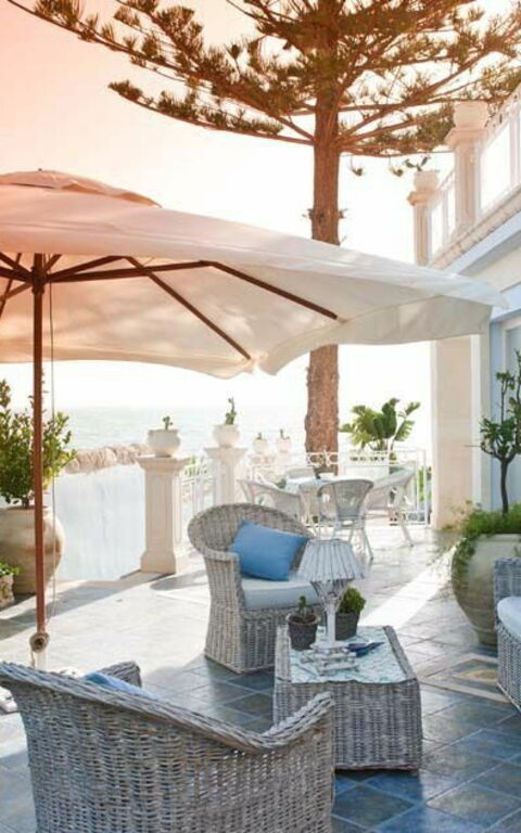 Villa Antares: all'aperto