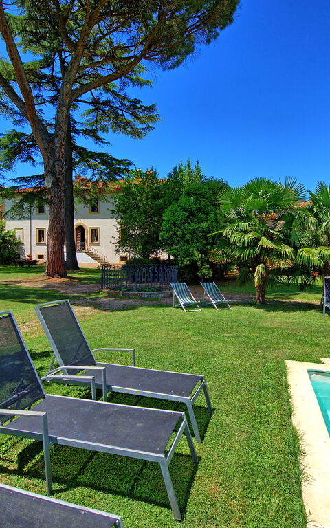 Villa Capolona: all'aperto, Giardino, Piscina