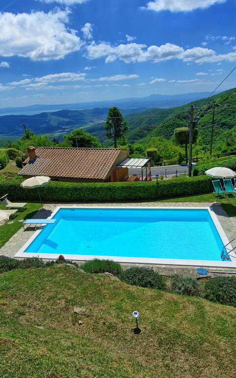 Villa Portole Uno: Piscina, Vista Panoramica