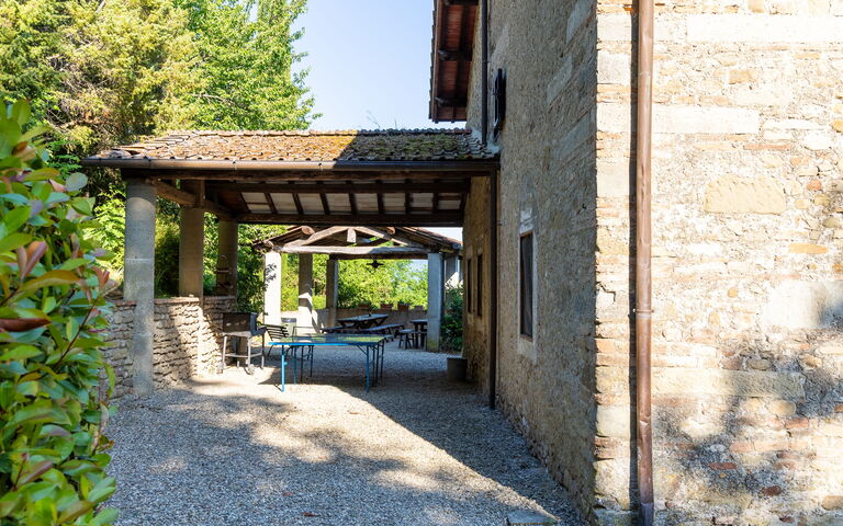 Casale Giotto: all'aperto, Esterni