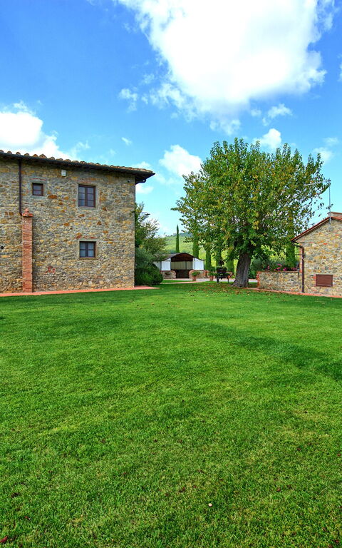 Villa Marika: all'aperto, Giardino
