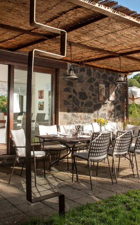 Casale Porano: Esterni, Giardino