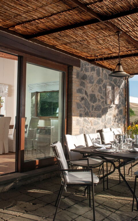 Casale Porano: Esterni