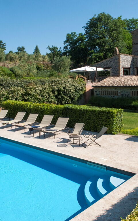 Casale Porano: Esterni, Giardino, Piscina