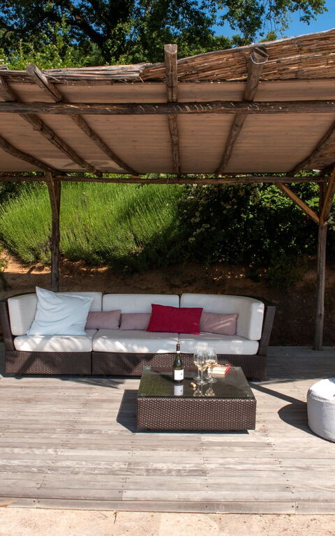 Casale Porano: Esterni