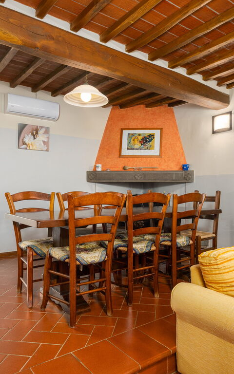 Villa Morandi: Cucina, Sala da pranzo, Soggiorno