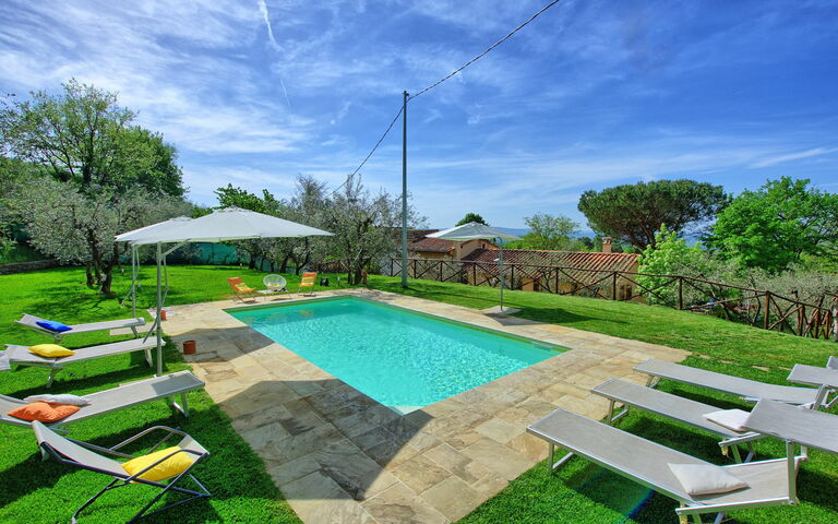 Villa Morandi: Piscina, Vista Panoramica