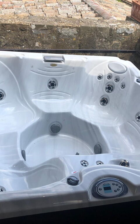 Villa Piazza Della Fortezza: Idromassaggio