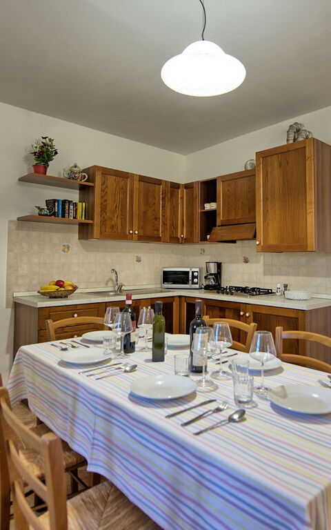 Villa Picchio: Cucina, Sala da pranzo, Soggiorno