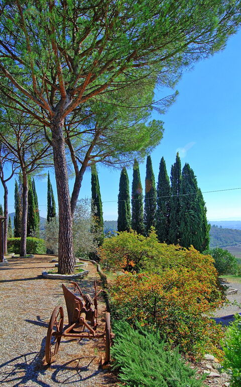Villa Uccellaia: all'aperto, Esterni, Giardino, Vista Panoramica