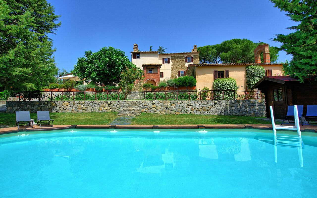 Villa Uccellaia: Piscina