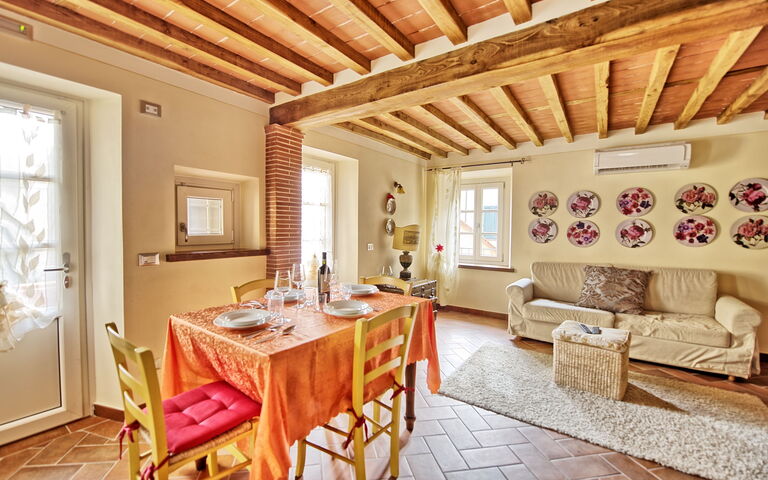 Alloggio Flavia 3: Sala da pranzo, Soggiorno