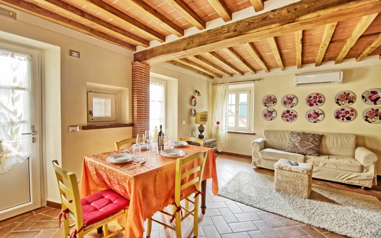 Alloggio Flavia 3: Sala da pranzo, Soggiorno