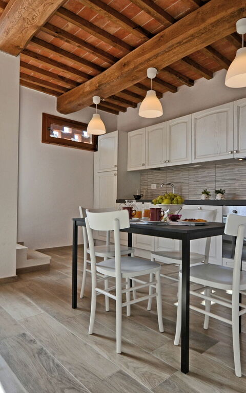 Il Fienile Di Giovanna: Cucina, Sala da pranzo