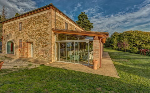 Alloggio Padronale: Esterni, Giardino