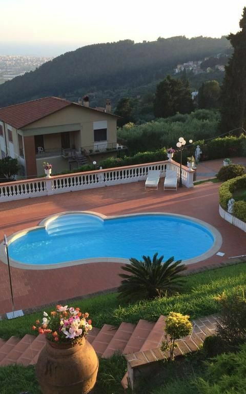 Villa Sophia: Piscina, Vista Panoramica