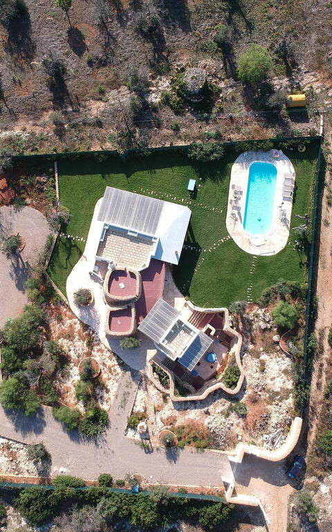 Trullo Torre Suda: Giardino, Piscina, Vista Panoramica