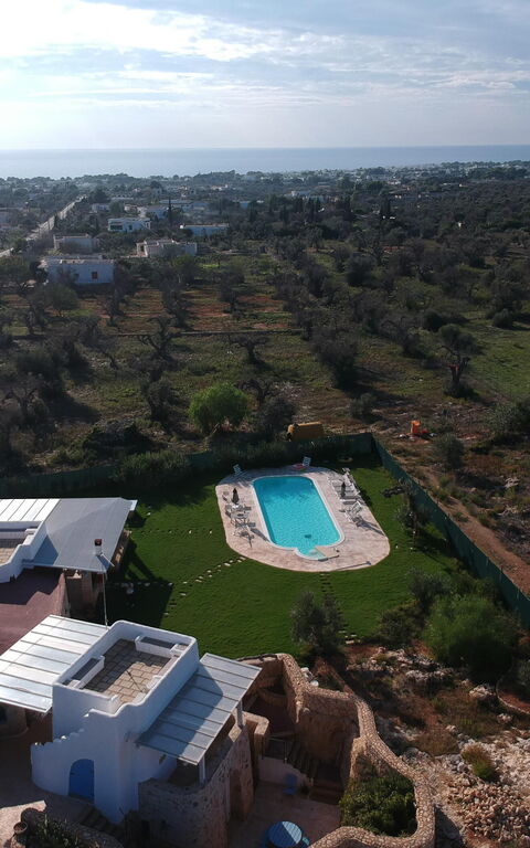 Trullo Torre Suda: Giardino, Piscina, Vista Panoramica