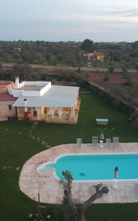 Trullo Torre Suda: Giardino, Piscina, Vista Panoramica