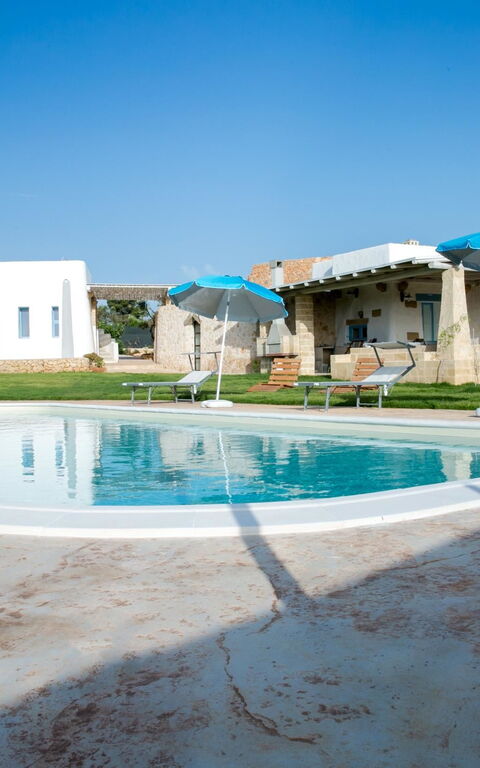 Trullo Torre Suda: Piscina