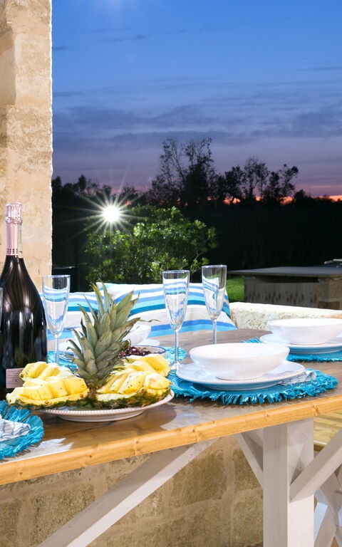 Trullo Torre Suda: all'aperto