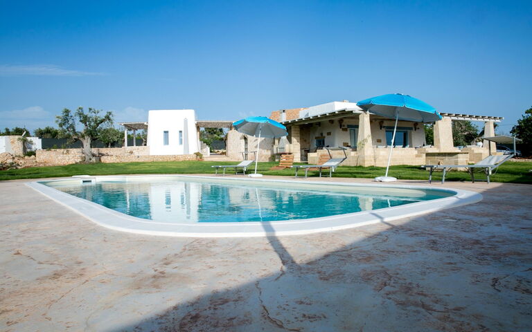 Trullo Torre Suda: Piscina