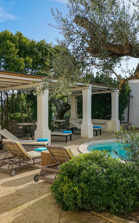 Tia Trullo: all'aperto, Giardino