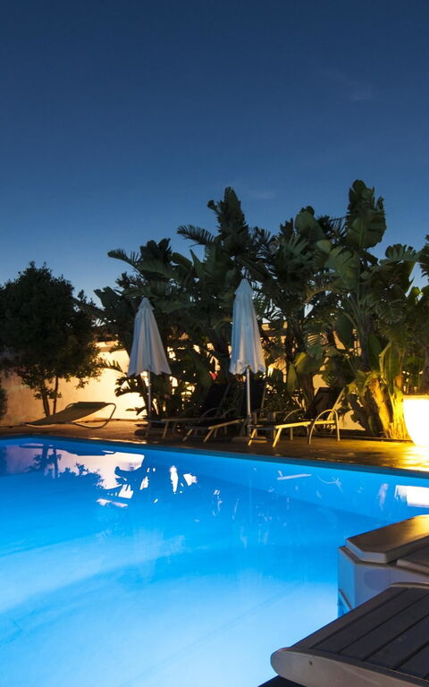 Cotriero: Giardino, Piscina