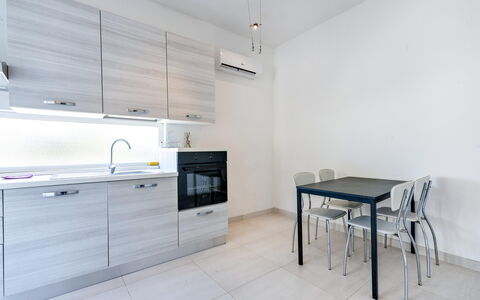 Alloggio Cotriero Crystal: Cucina, Sala da pranzo