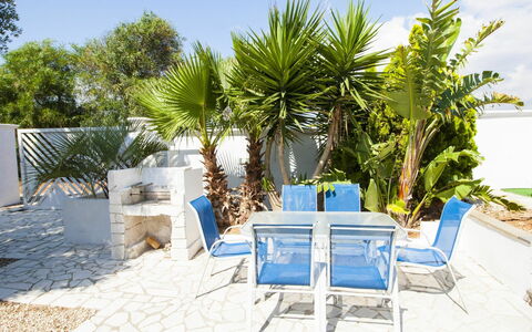 Alloggio Cotriero Pool: all'aperto