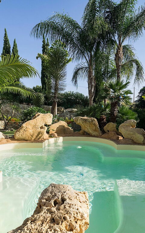 Villa Agorà: Giardino, Piscina