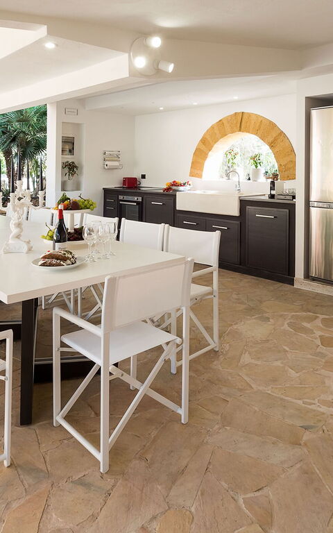 Villa Agorà: all'aperto, Cucina