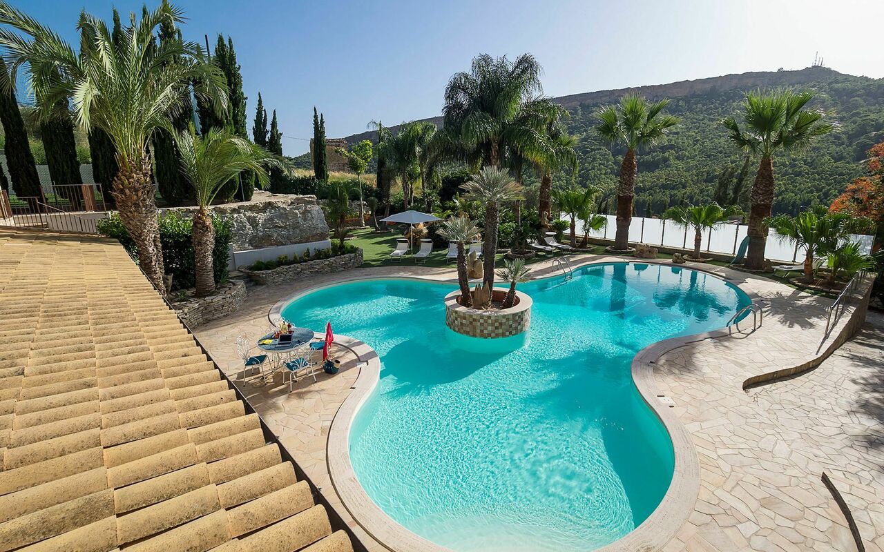 Villa Agorà: all'aperto, Piscina