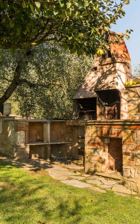 Villa Poggiospinoso: Giardino, Servizi