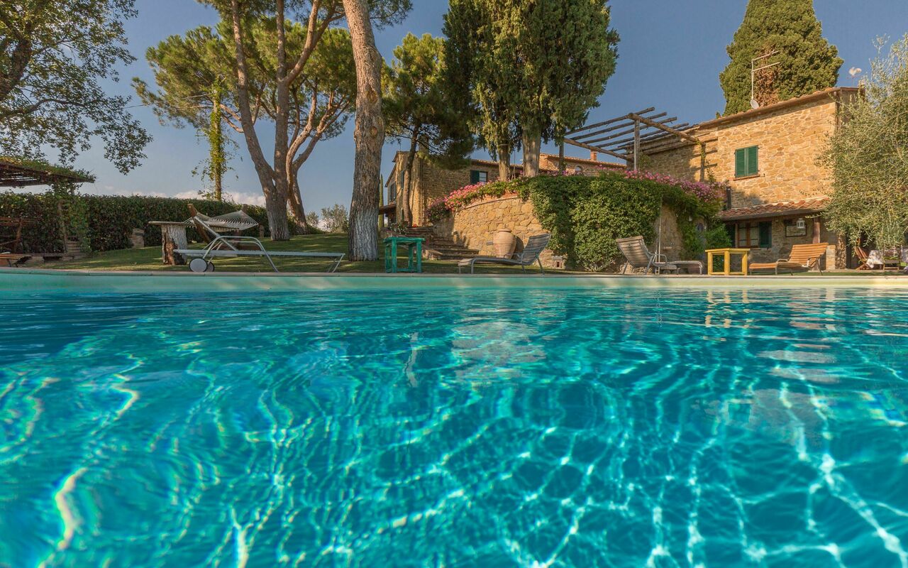 Villa Poggiospinoso: all'aperto, Piscina