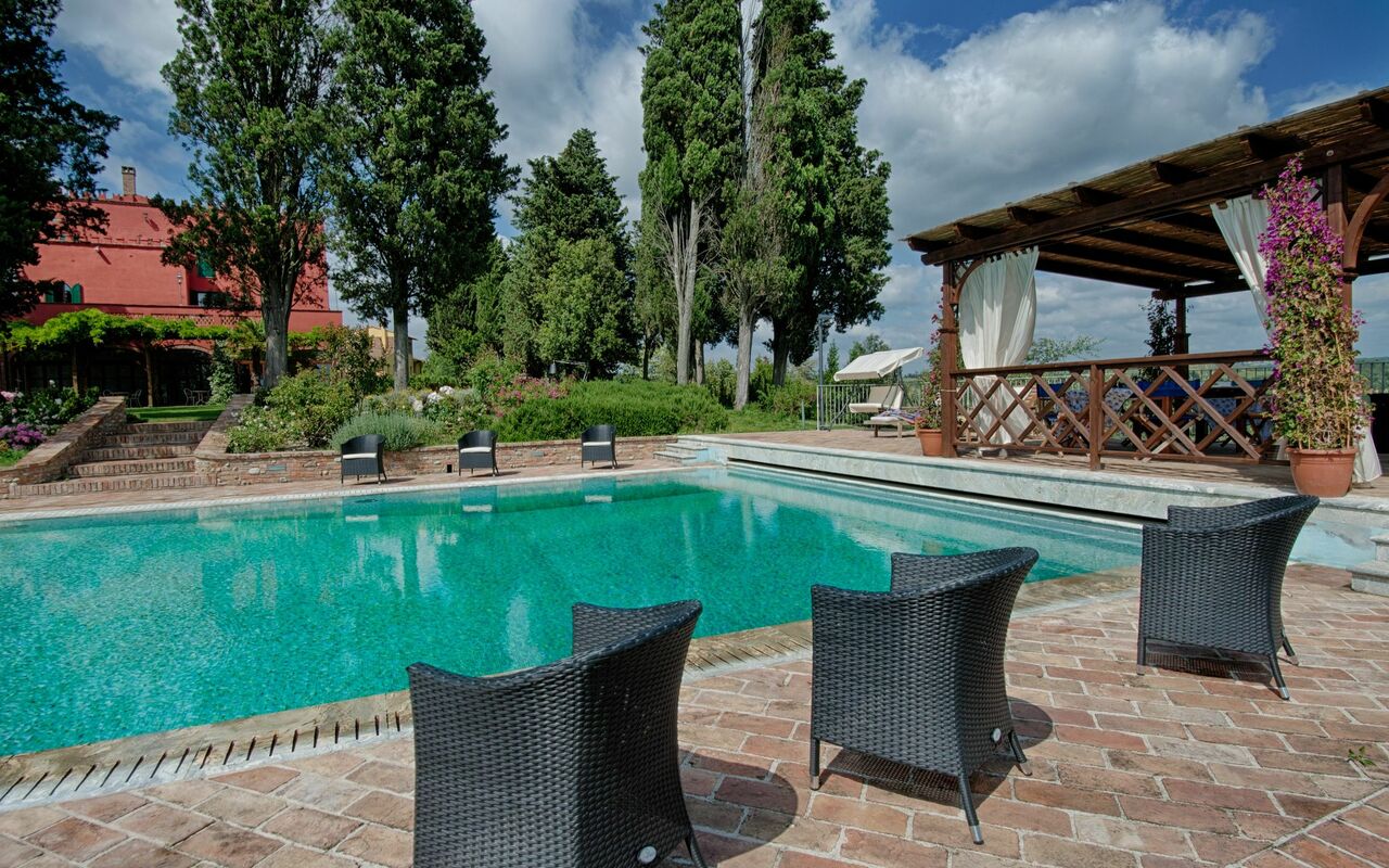 Tenuta Cambiano: all'aperto, Piscina