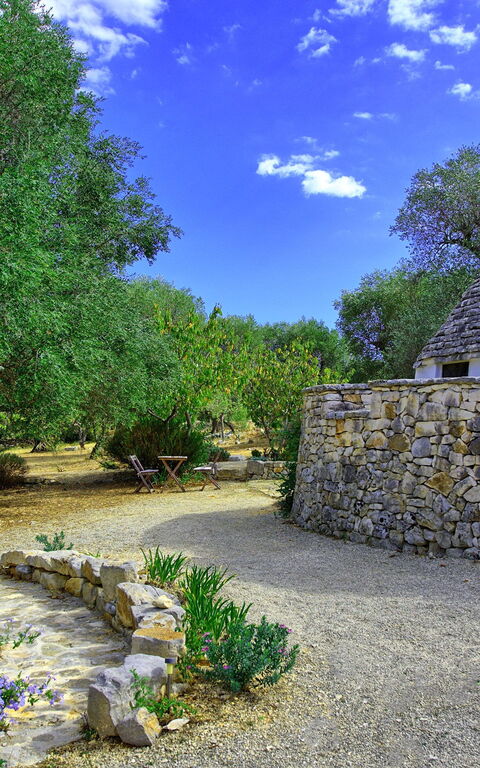 Trullo Pascarosa: Giardino