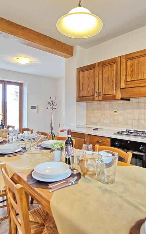 Casale Daniele: Cucina, Sala da pranzo