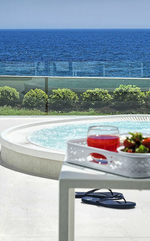 Marisol: all'aperto, Idromassaggio