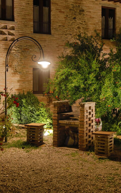 Casale Tiziano: all'aperto, Giardino